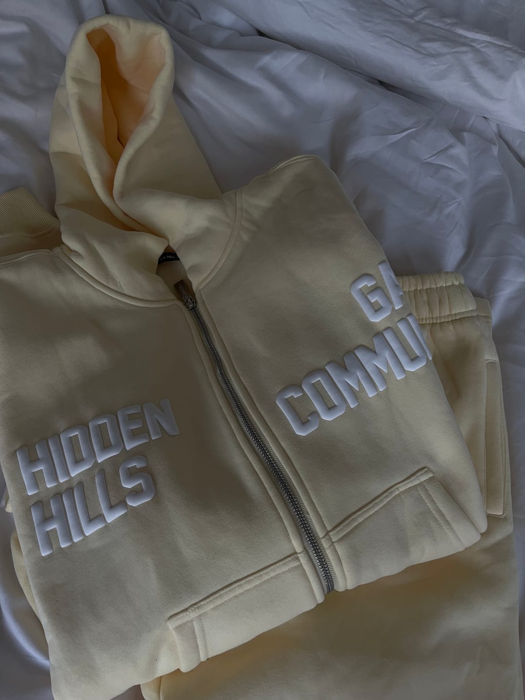 Customer photo review of GATED COMMUNITY STRAIGHT LEG SWEATPANTS BUTTER YELLOW