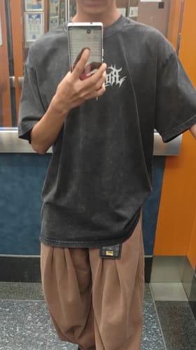 Customer photo review of NRTO ✦ Rock Lee Reflective Vintage Tee