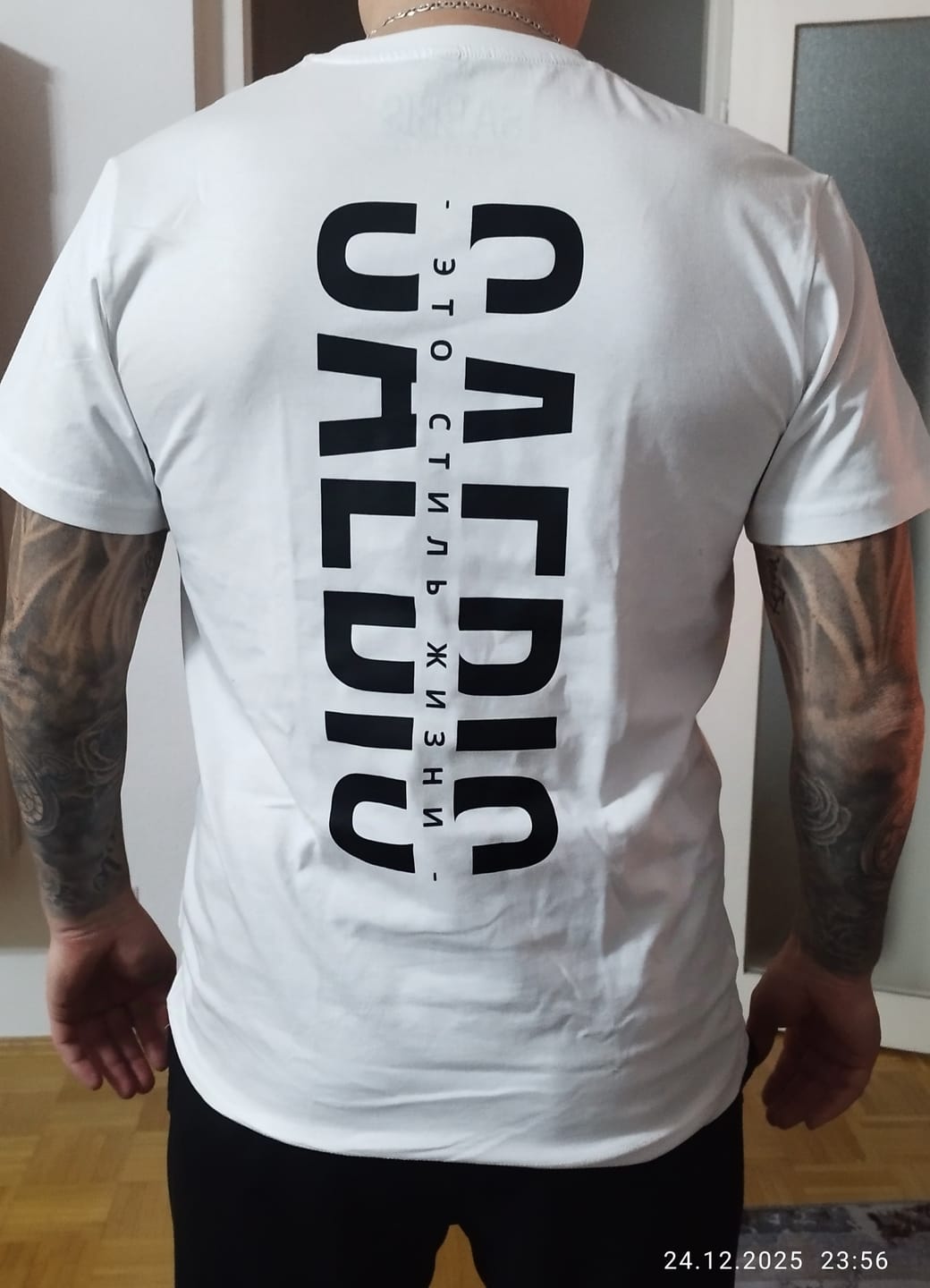 Customer photo review of Это стиль жизни - Herren T-Shirt weiß by SAEBIS®