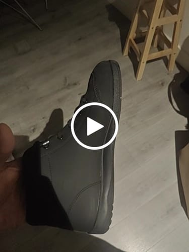 Customer video review of Yew - Barefoot Shoes