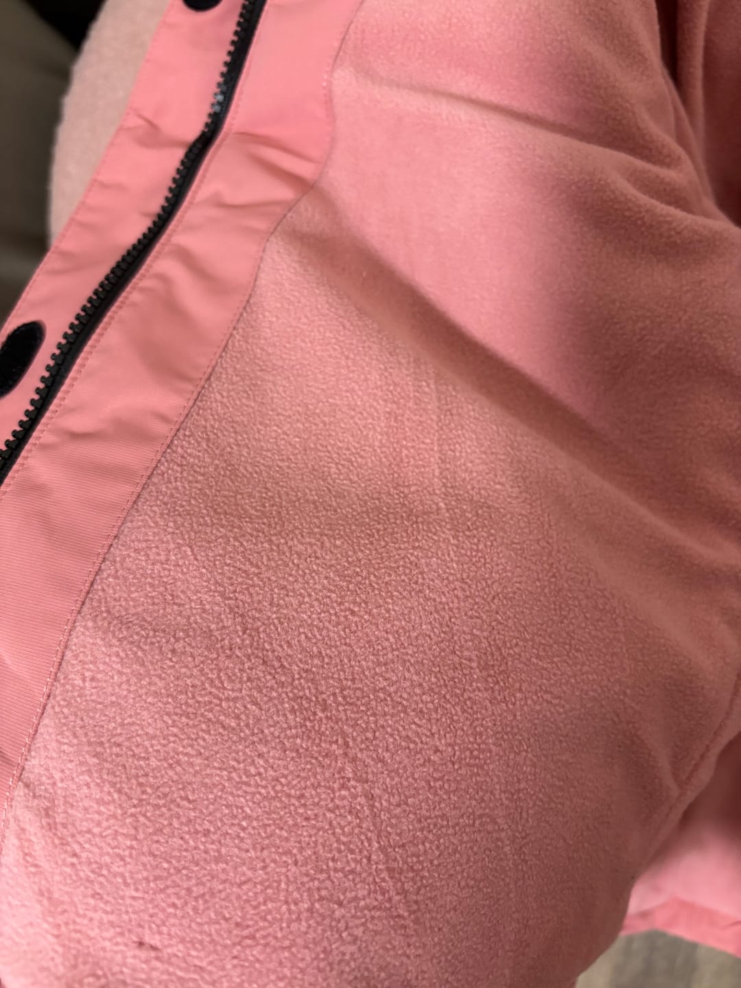 Customer photo review of Dave&Bella Kids Girls/Boys Winter Outdoor Waterproof Fur-trimed Hooded Cozy Down Coats