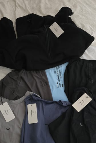 Customer photo review of Artial Performance Tee - Light Gray