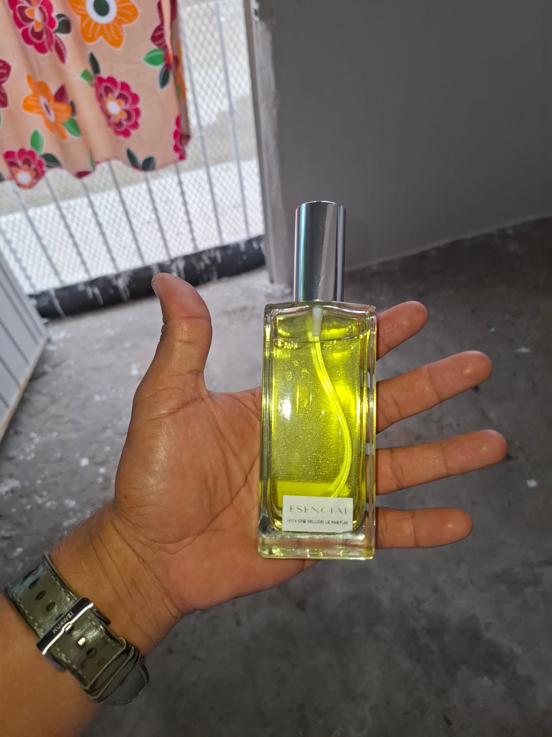 Customer photo review of H174 Inspirado en: One Million Parfum - Paco Rabanne