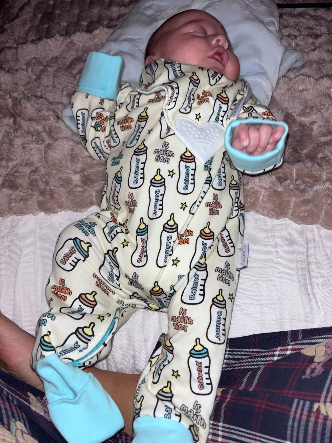 Customer photo review of Bainne Teething Bib