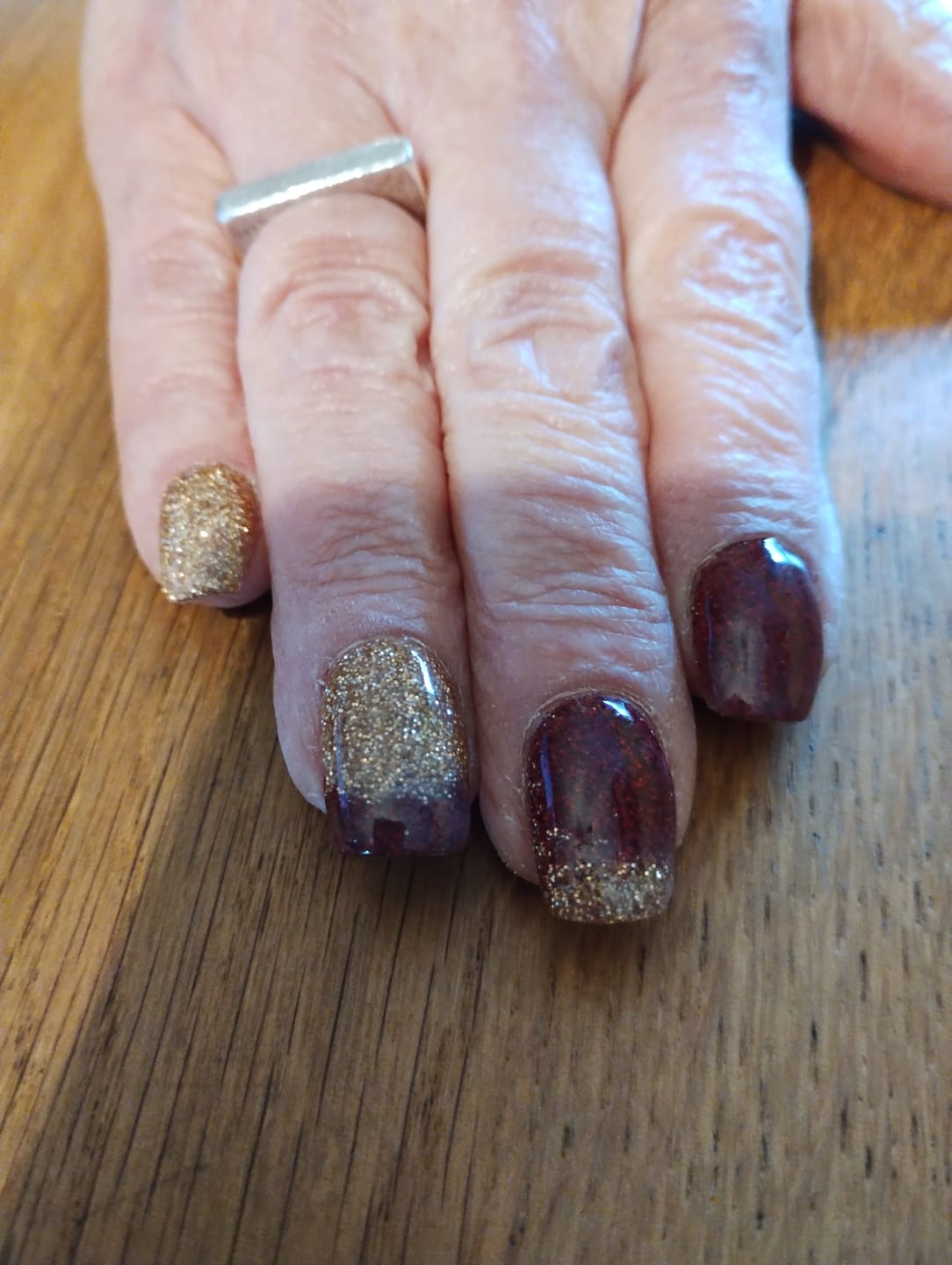 Customer photo review of Champagne Gold Dipping Powder
