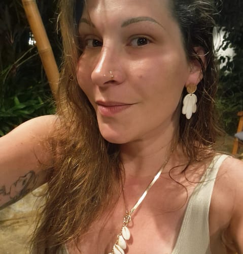 Customer photo review of Piercing Louise