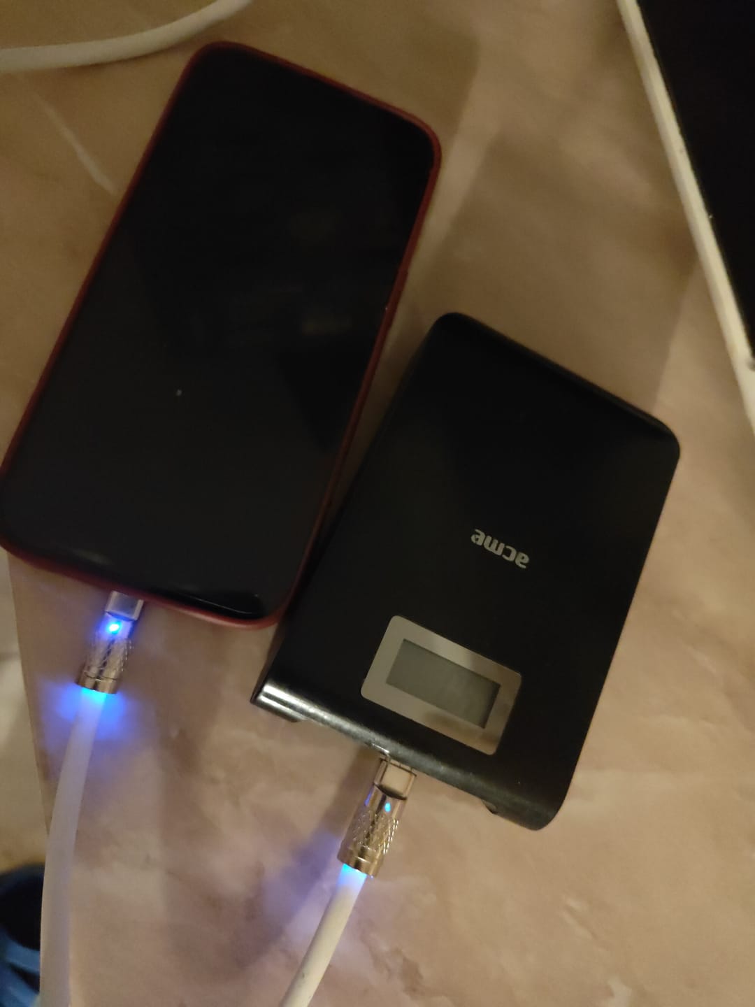 Customer photo review of Cablu Date si Incarcare Rapida Timebox, 3 in 1,120W, QC 3,0, USB, USB-C, Lightning, 1,2m, Alb