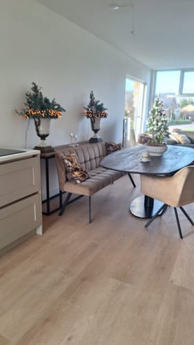 Customer photo review of Eetkamerbank Vantage - Champagne - Velvet - 180 cm