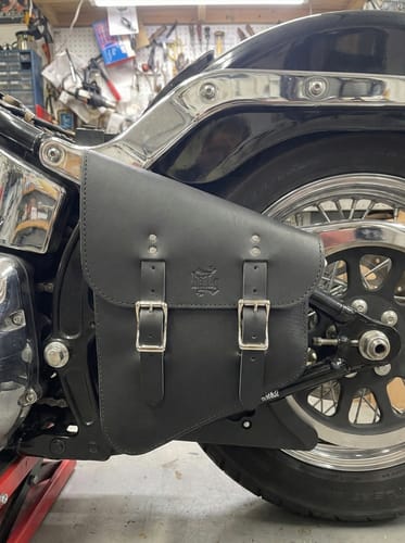 Customer photo review of H-D® Pre-2017 Softail Left Side Solo Bag - SHL01