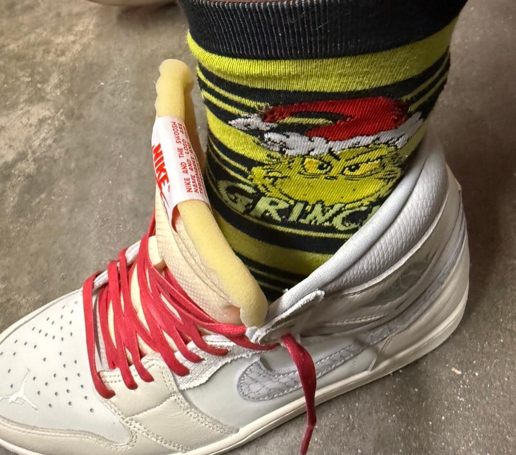 Customer photo review of Air Jordan 1 Retro High OG "Sail University Red" - Men's