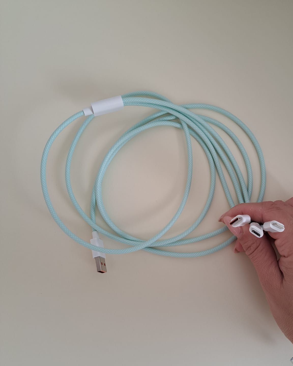 Customer photo review of Cablu Date si Incarcare Rapida Timebox, 3 in 1, QC 3,0, 66W, USB, Type-C, Lighting, Micro-USB, 2m, Verde