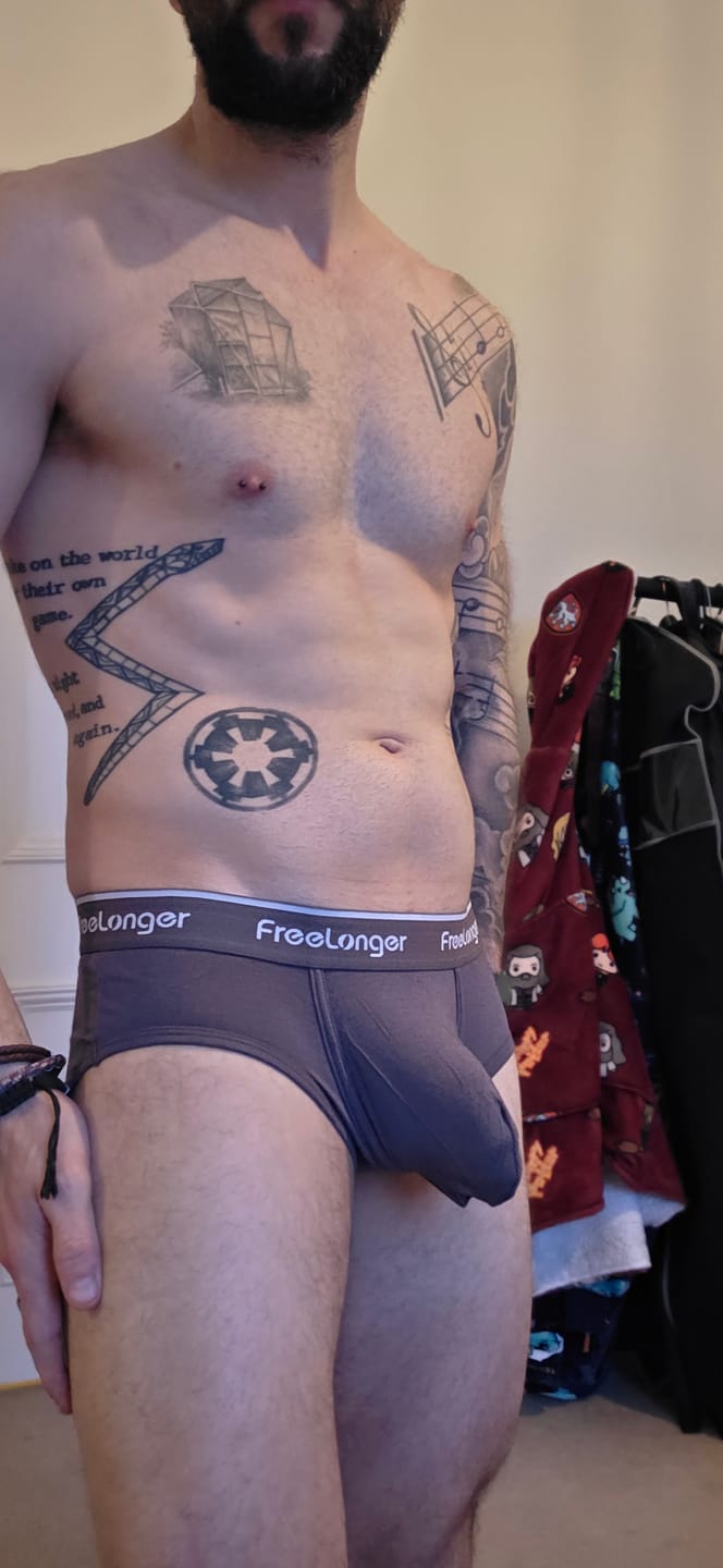 Customer photo review of FreeLonger Men's Comfy Separate Big Pouch Briefs