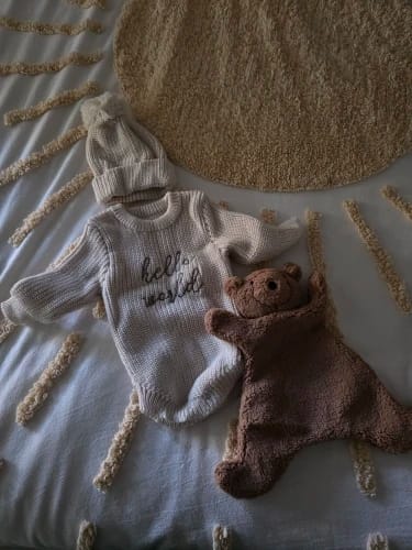Customer photo review of Newborn Hello World Knitted Bodysuit Set