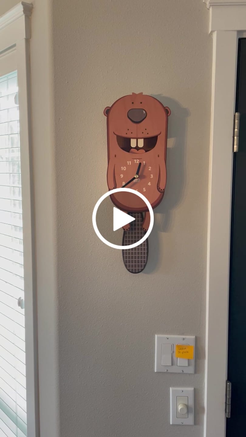 Customer video review of Chewy the Beaver Pendulum Clock