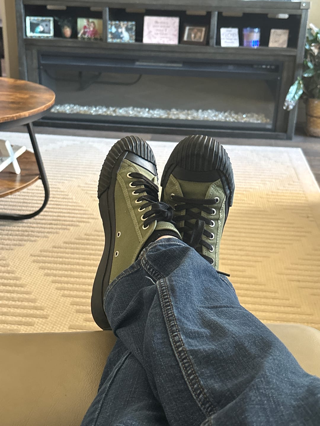Customer photo review of Grounder Low-Top Olive/Black