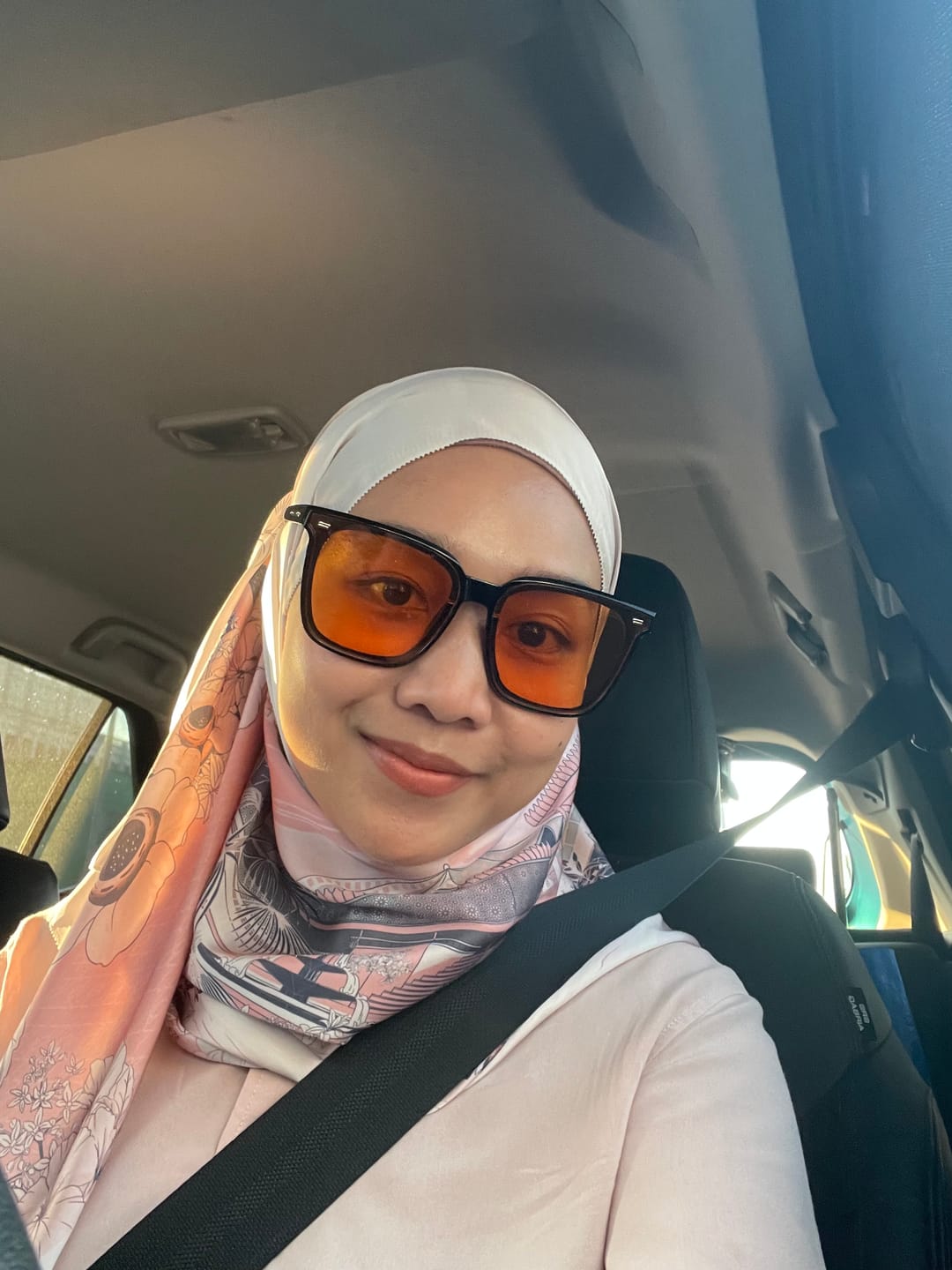 Customer photo review of Cleo Square Framed Sunglasses