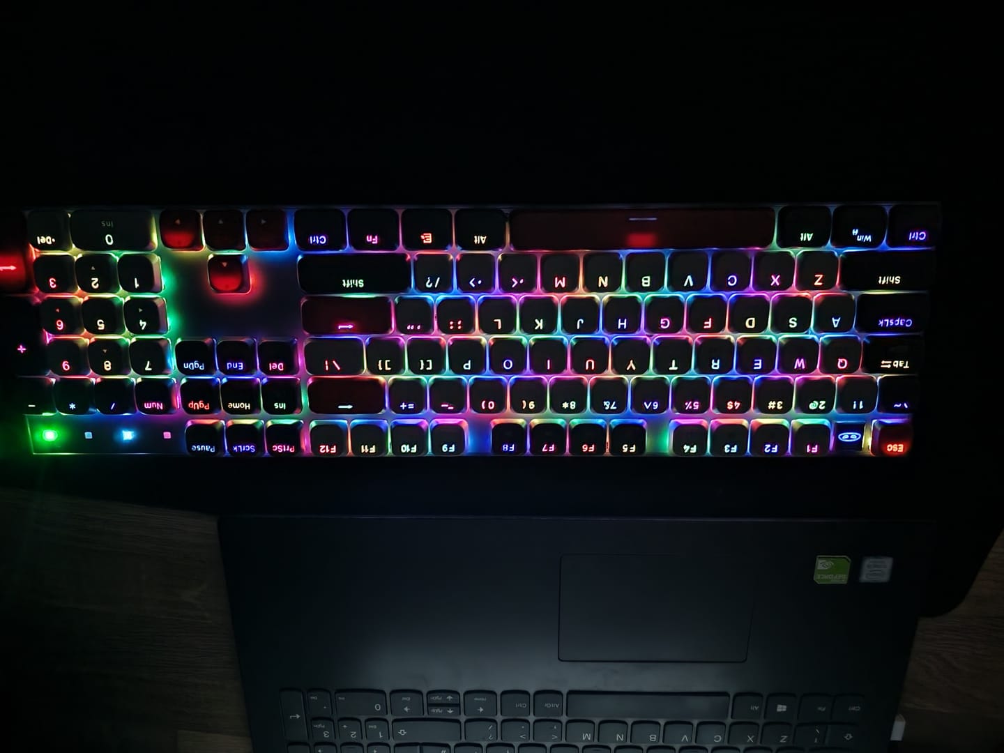 Customer photo review of Tastatura Mecanica Gaming Timebox,Wireless, 2,4G, Bluetooth, iluminare RGB, 104 taste Ultra-Slim , cu cablu Type-C, Brown Switch, Baza metalica, Compatibil Windows, Mac, Gri Spatial
