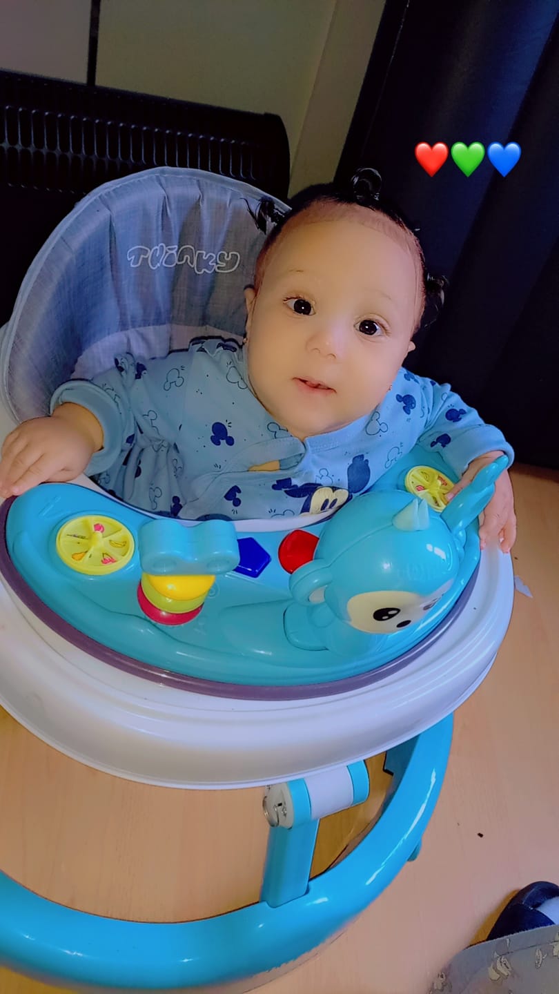 Customer photo review of Twinky Loopstoel Baby - Blauw