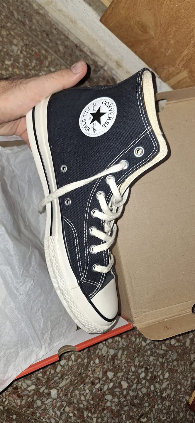 Customer photo review of Zapatillas Converse Chuck 70 Hi Negro Blanco