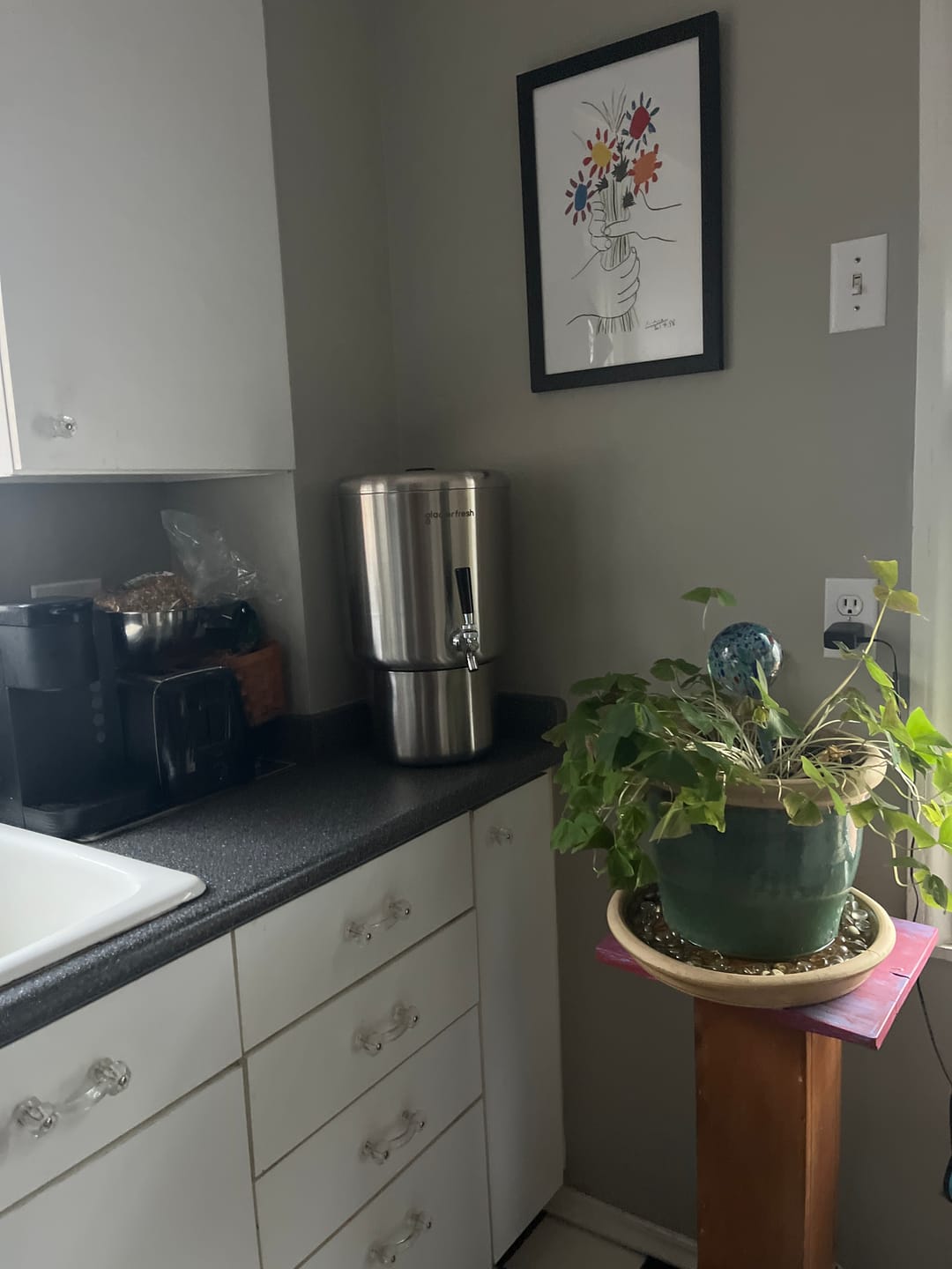 Customer photo review of Glacier Fresh 2.25G Countertop Water Filter System, Gravity Water Filter System