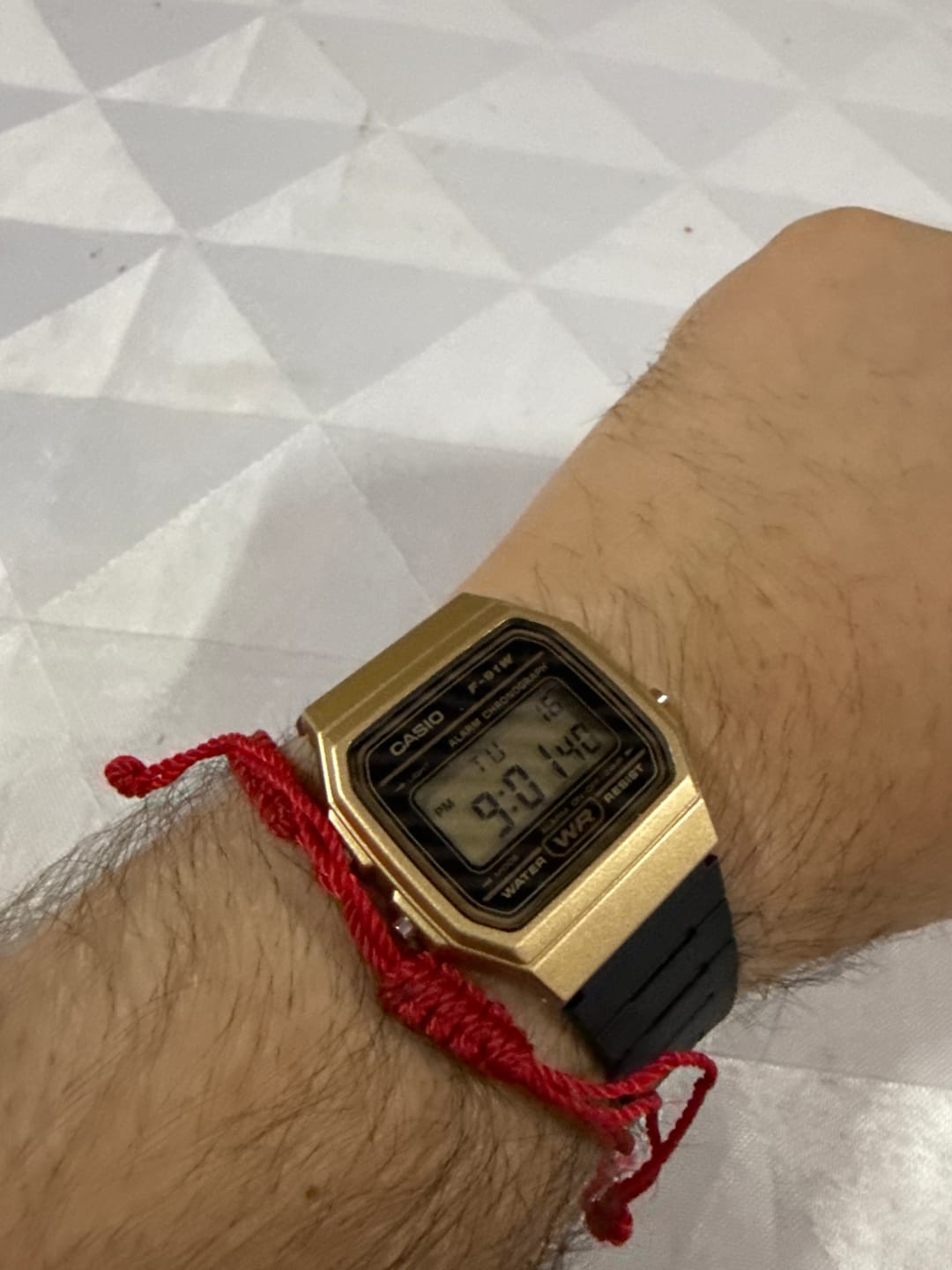 Customer photo review of Reloj Casio Vintage F-91WM-9ADF Dorado/Negro