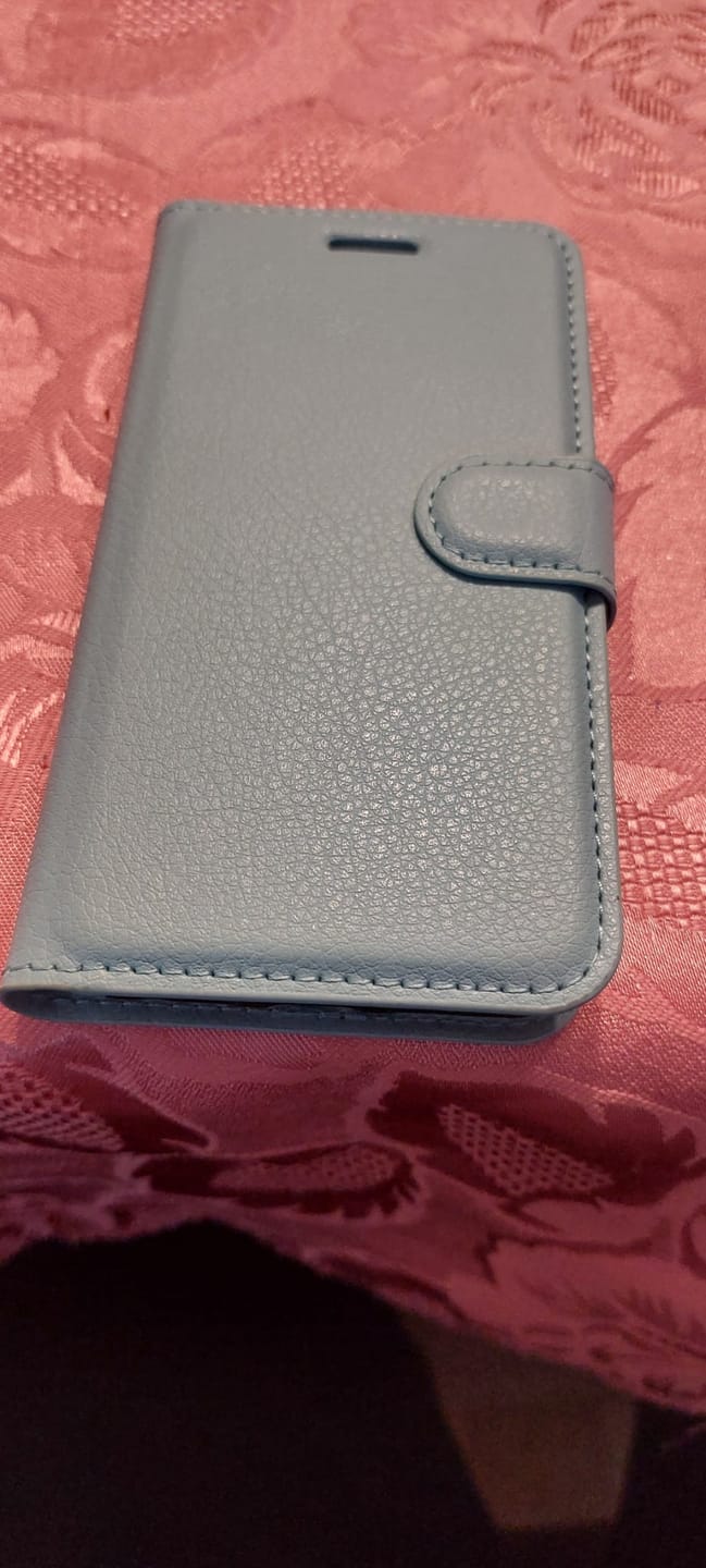 Customer photo review of iPhone SE / 8 / 7 - Leder Etui hellblau