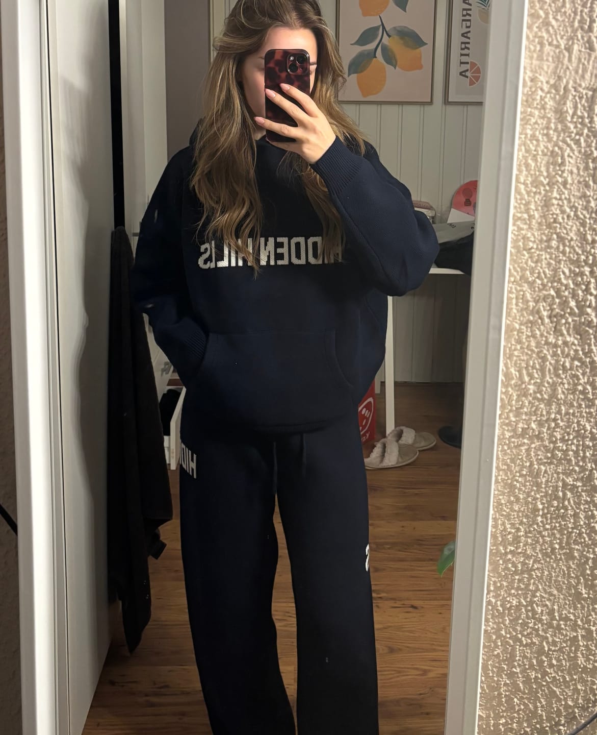 Kundenbewertung mit Foto von KNIT HOODIE NAVY