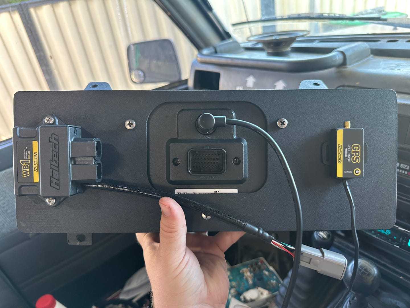 Customer photo review of Nissan Patrol GQ Y60 4th Gen Dash Mount