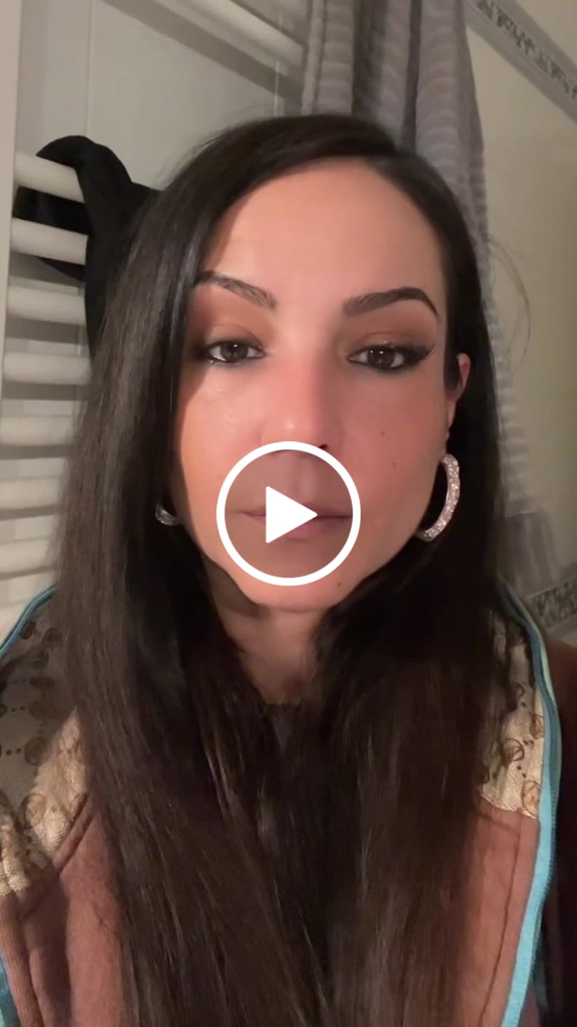 Customer video review of Elizabeth