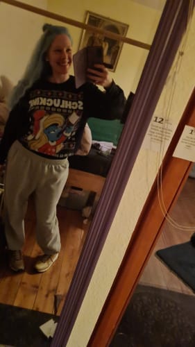 Customer photo review of SCHLUCKINE - Premium Sweater