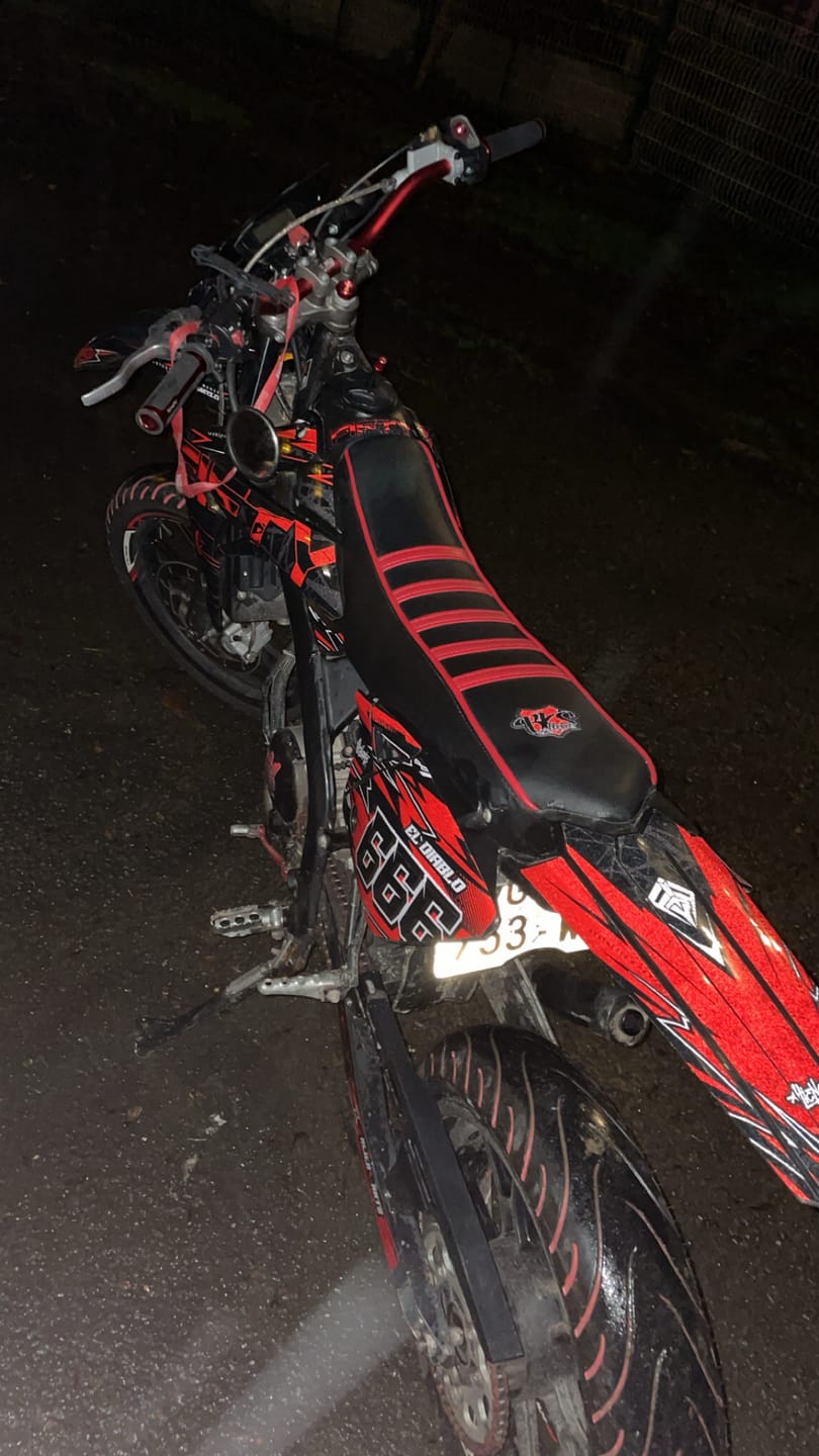 Customer photo review of KIT DECO FIFTY X ALIENARTS ROUGE PERSONNALISABLE