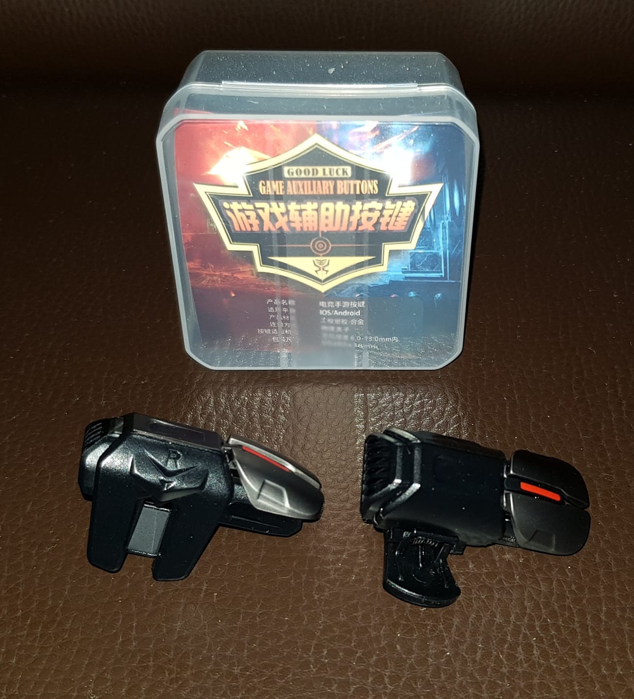 Customer photo review of Triggere gaming pentru telefon, tableta, 8 butoane pe baza de impuls Compatibil Pubg, Fortnite, Call of duty - Gri
