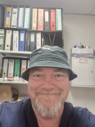 Customer photo review of Springboks Reversible Bucket Hat-OS Green