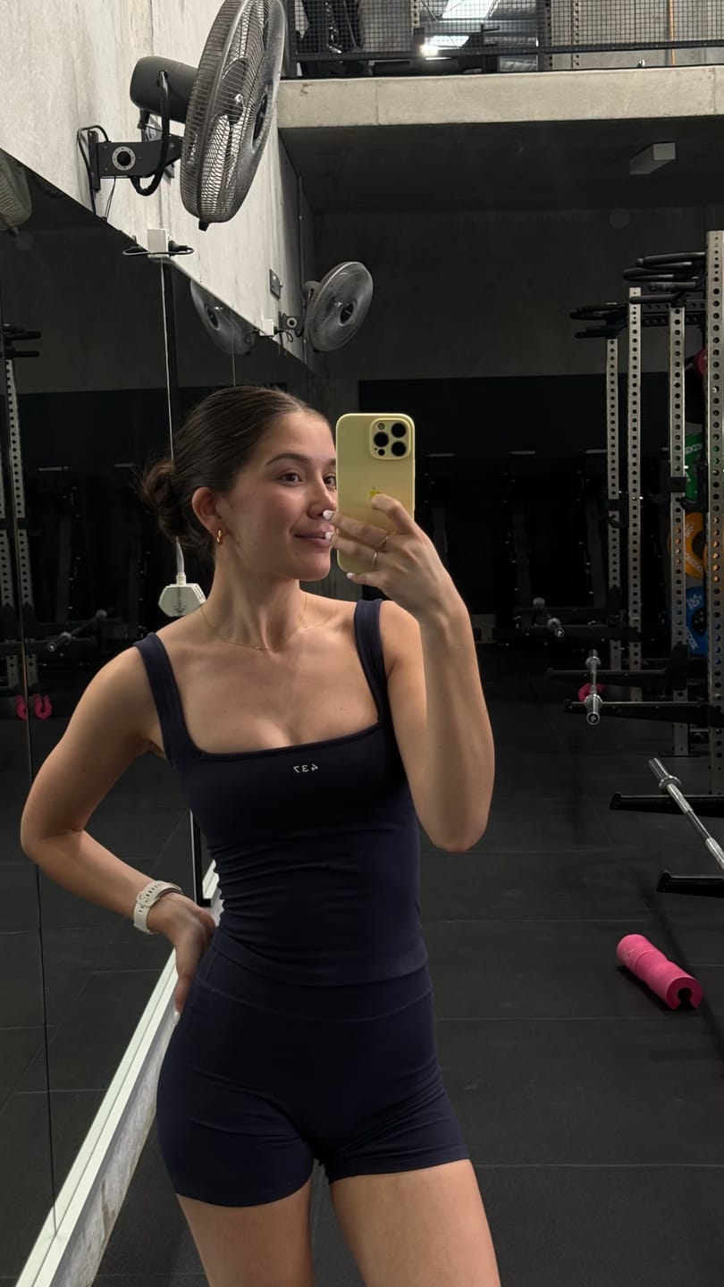 Customer photo review of The Essentials Short / Navy