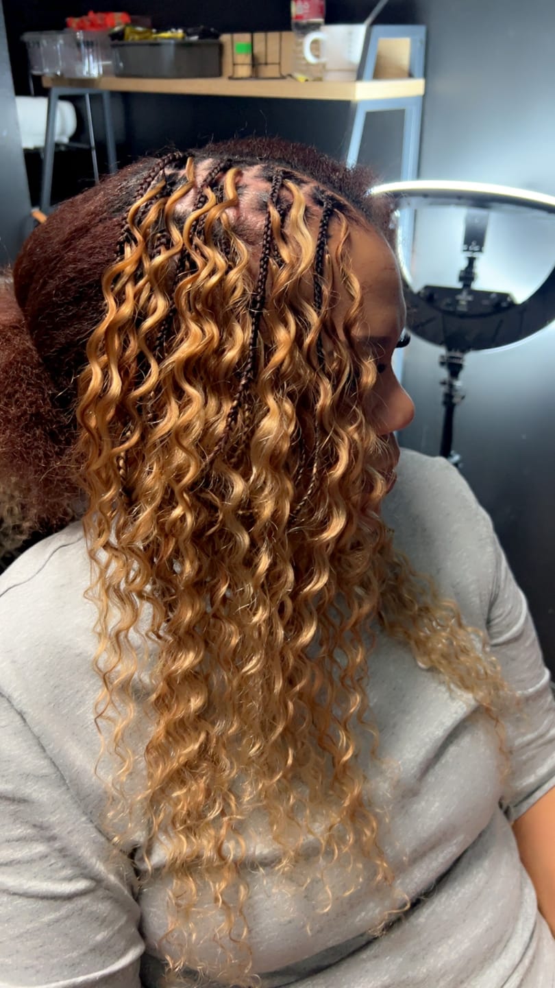 Customer photo review of #27/30/613 Mix Color Blend Deep Wave Human Crochet Hair