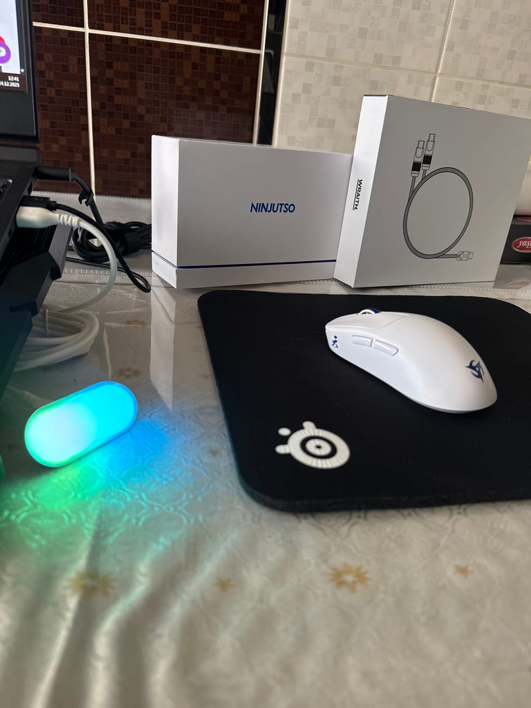 Customer photo review of Ninjutso Ten Wireless Mouse