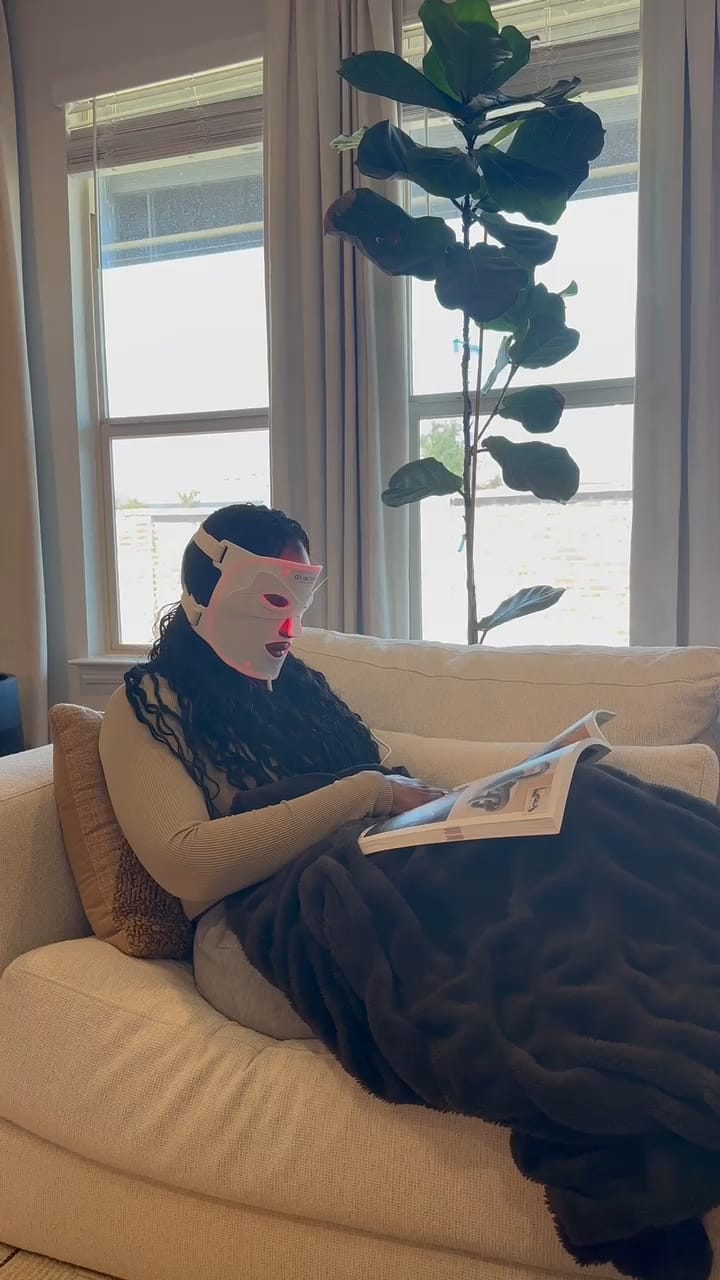 Customer photo review of LED Light Therapy Face Mask –Classic Series