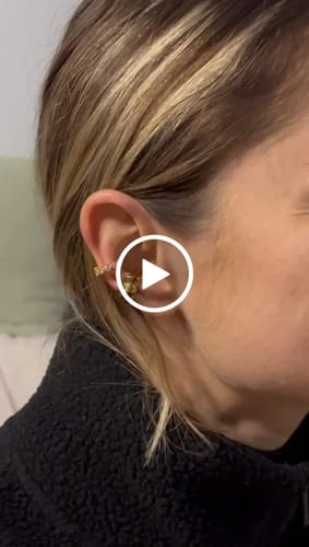 Customer video review of Earcuff "Luce sussurrata"
