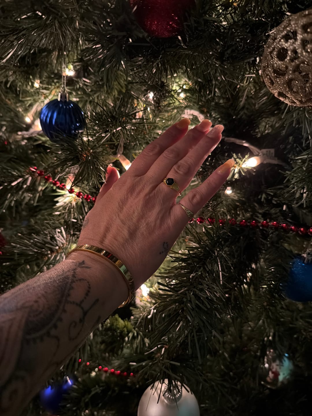 Customer photo review of Rina Gold Bangle