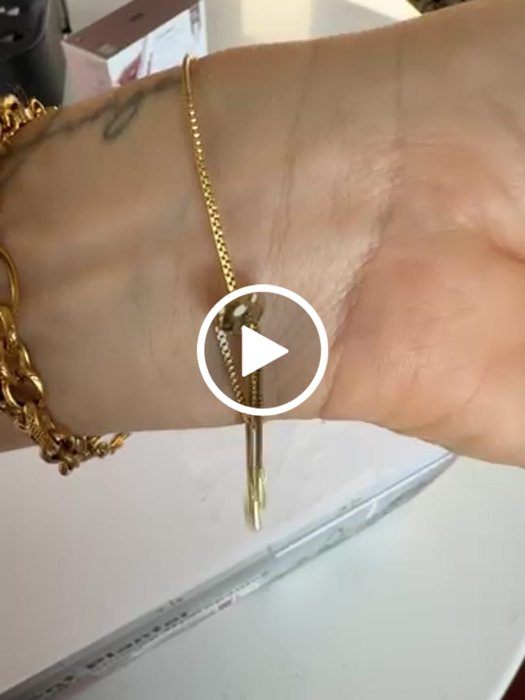 Customer video review of Turmalin Armband - Schutz