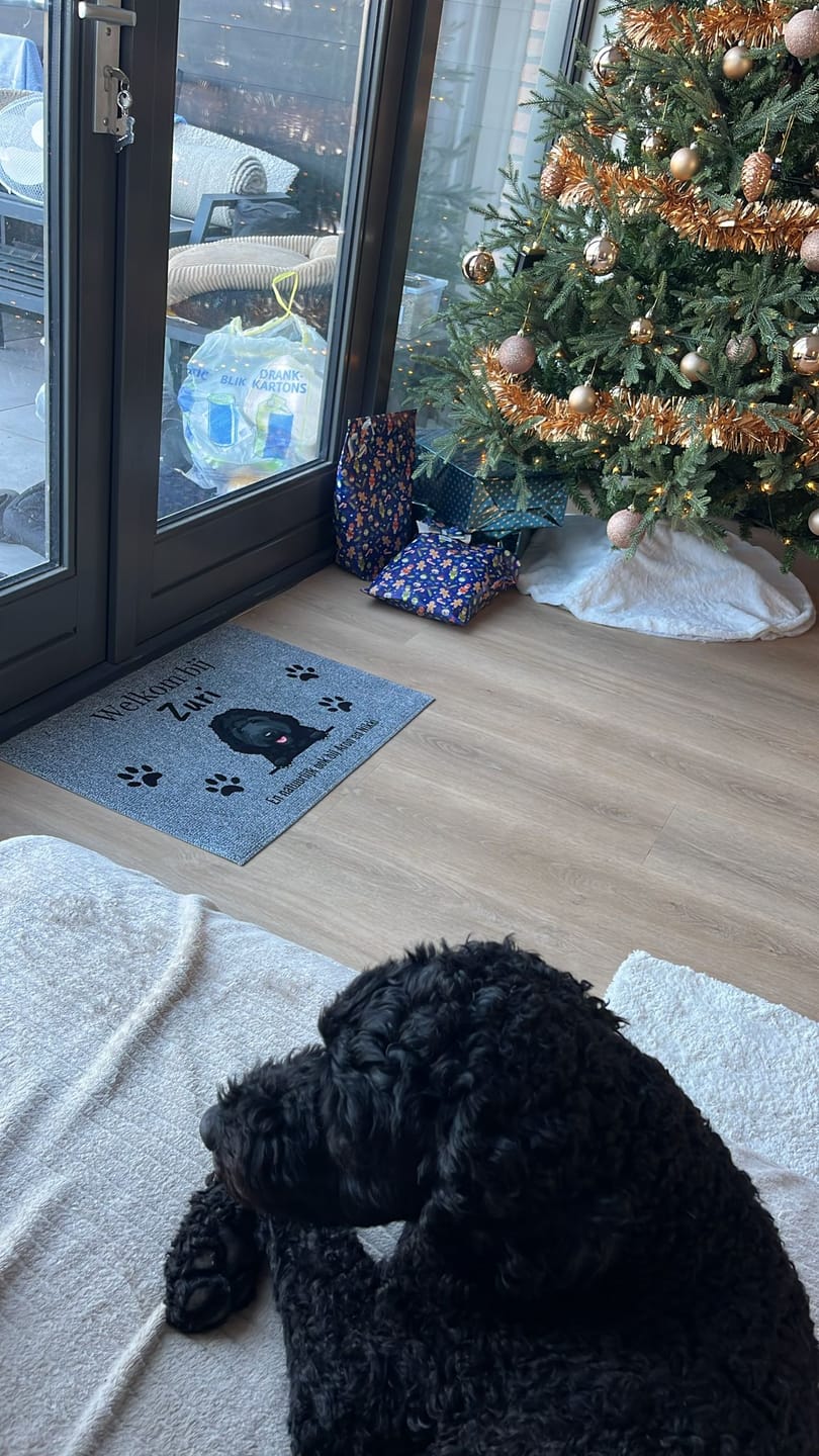 Customer photo review of Welkom bij - Gepersonaliseerde huisdier deurmat