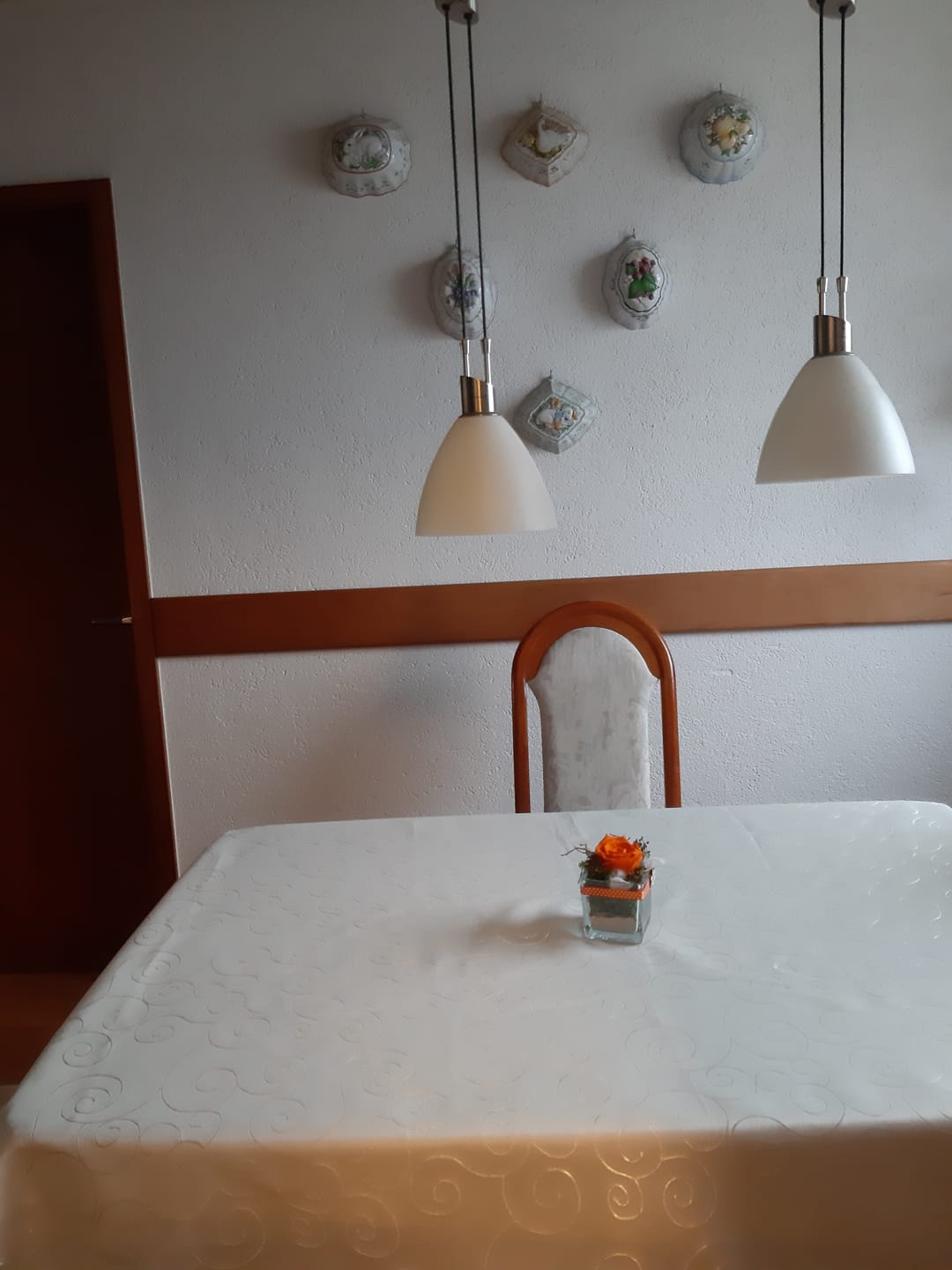 Customer photo review of Kringel Ornamente Tischdecke Champagner eckig