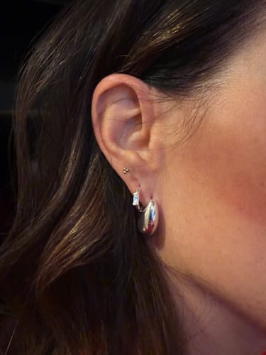 Customer photo review of Lauren Earrings Set