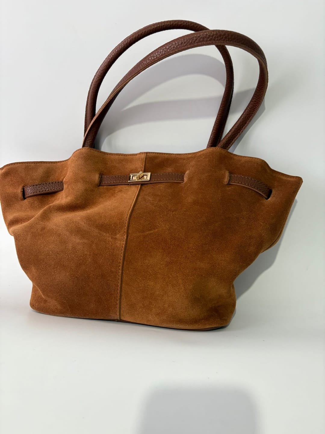 Customer photo review of Vivienne | Hakiki Süet Deri Çanta