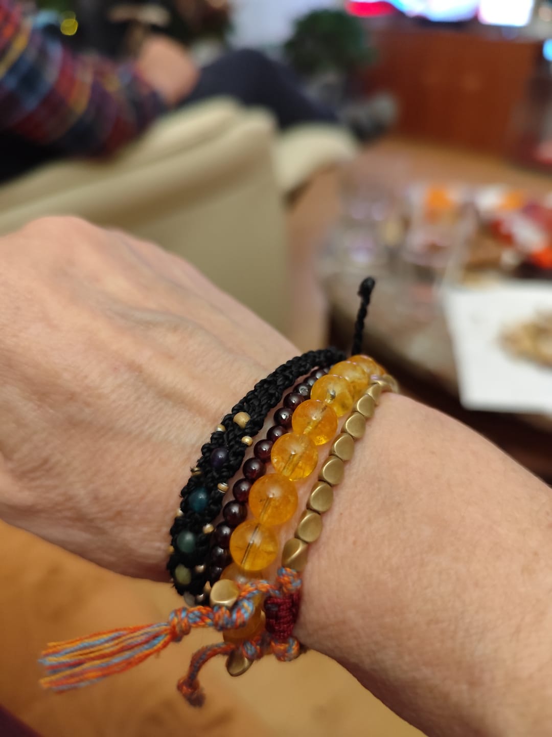 Customer photo review of Rubin Armband - Perlen geschliffen