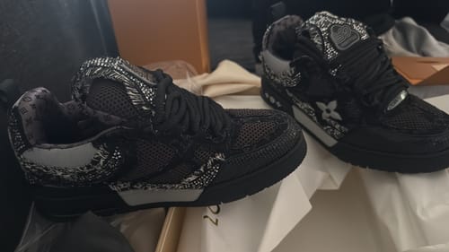 Recensione con foto di un cliente su Sneakers LV Skate Swarovski