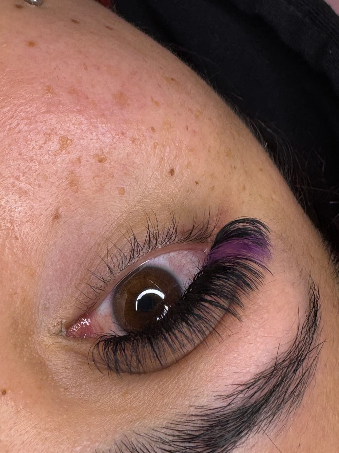 Customer photo review of Violet Mysterious Lash