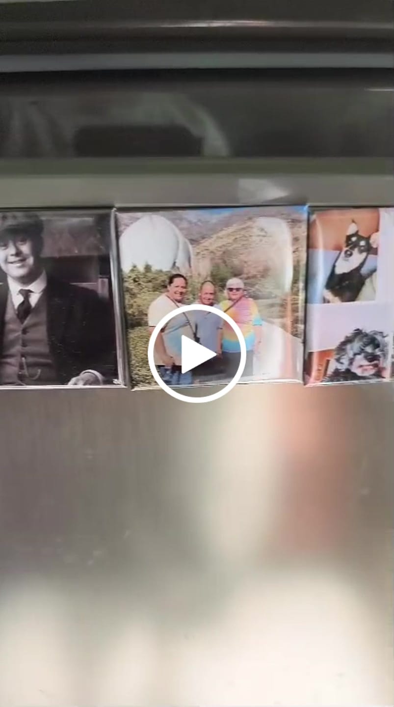 Customer video review of Pack 6 Imanes personalizados Cuadrados