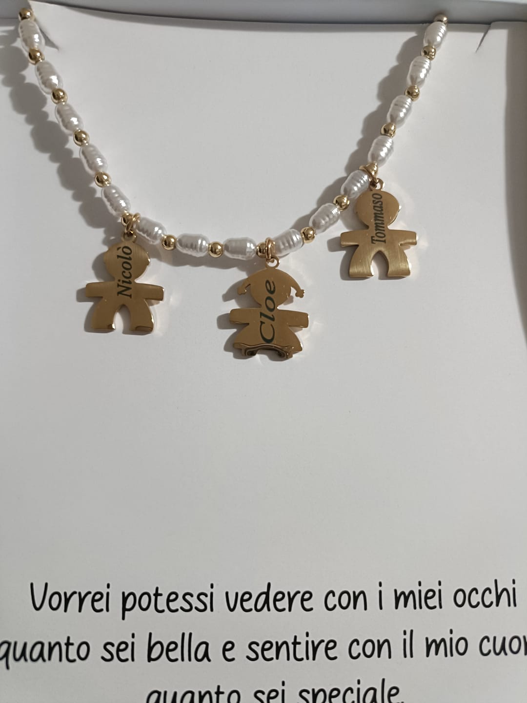 Customer photo review of Girocollo perline con bambini e incisione