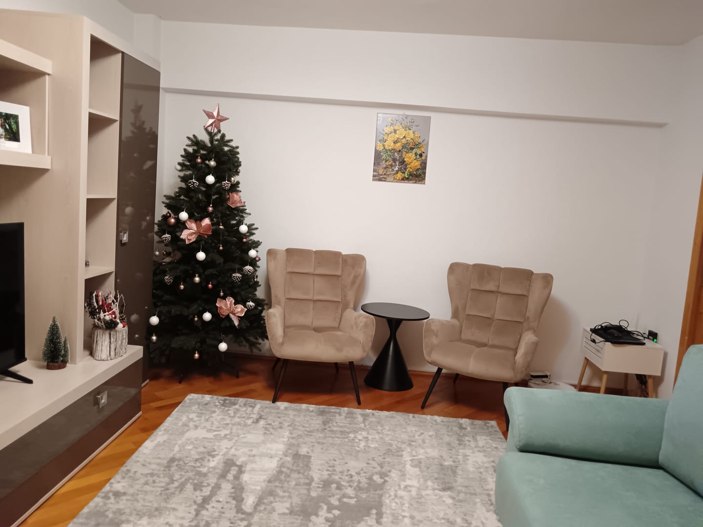 Customer photo review of Scaun K589, bej - Bluvel 40, stofa catifelata/otel, 50x63x87 cm